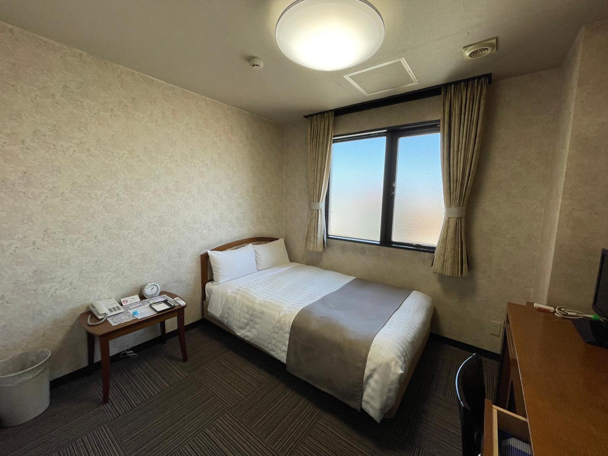 Shinmatsudo Station Hotel מראה חיצוני תמונה